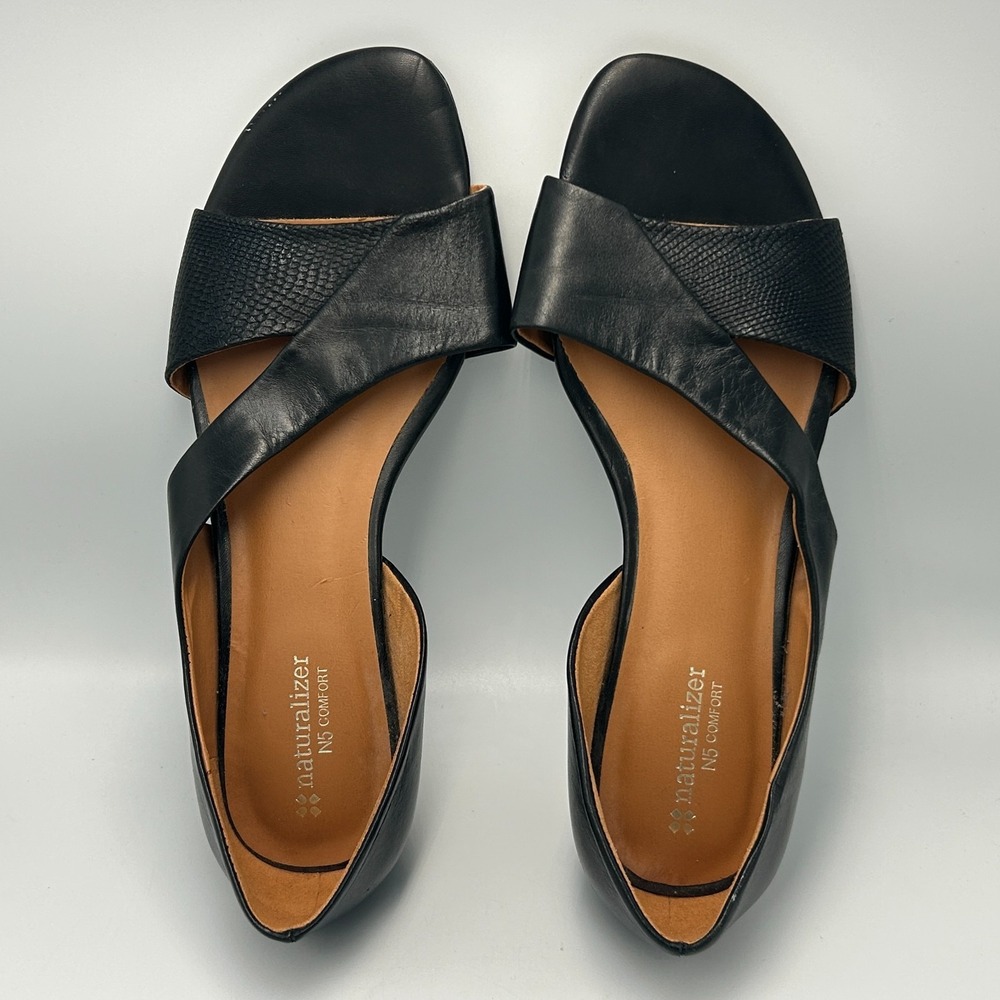 Naturalizer N5 Comfort Shoes Black Leather Flat Walk Open Toe Jazzy Womens 9.5